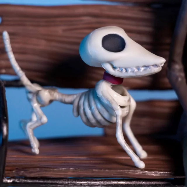 Figurka Corpse Bride - Victor and Emily Diorama