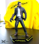 Akciófigura Cyberpunk 2077 - Takemura (Dark Horse, 23 cm)