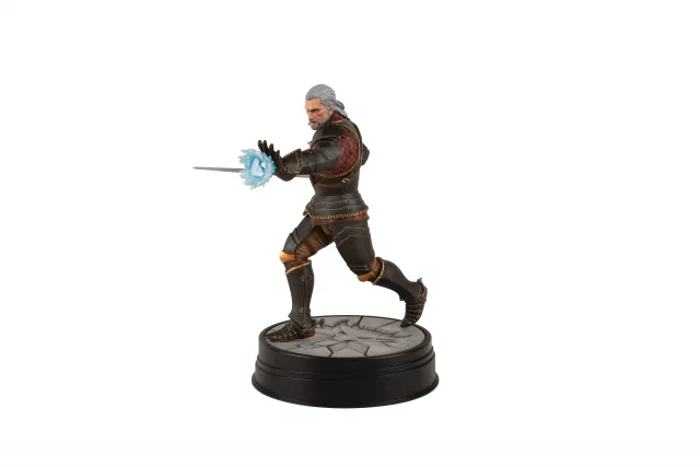 Figura Witcher (Vaják) 3 - Geralt Toussaint Tourney (Dark Horse)