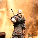 Figura Witcher 3 - Geralt z Rivie Deluxe (2. széria)