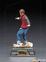 Soška Back to the Future II - Marty McFly on Hoverboard Art Scale 1/10 (Iron Studios)