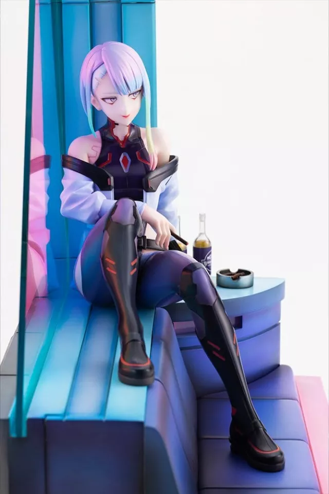 Szobor Cyberpunk: Edgerunners - Lucy 1/7 PVC - Figura