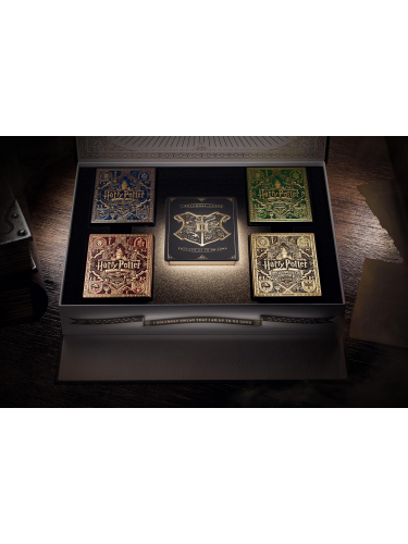 Játékkártyák Harry Potter - Boxed Set (5 csomag) (önnyitó doboz)