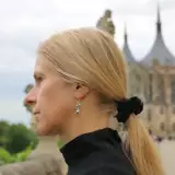 Kingdom Come: Deliverance II fülbevaló - Ezüst Nyúl