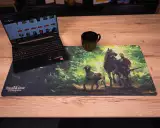Kingdom Come: Deliverance II egérpad – Henry és Mutt az erdőben (89 × 40 cm) - Kiegészítők
