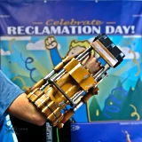 Replika/Másolat Fallout - Power Fist (45 cm)