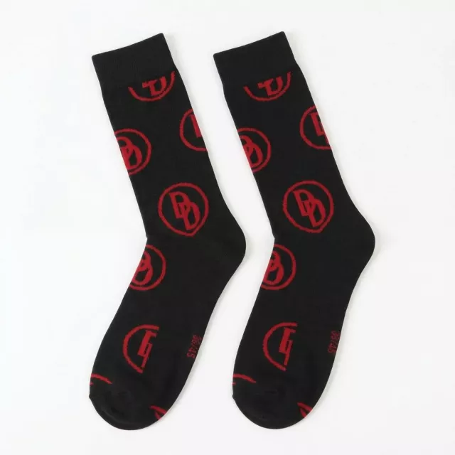 Marvel – Daredevil ajándékcsomag (póló, kitűzők, felvarrók, zoknik) (XL-es méret) - Tapasz