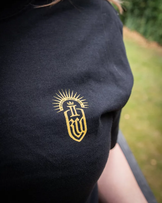 Póló Kingdom Come: Deliverance II – Suchdol ostroma